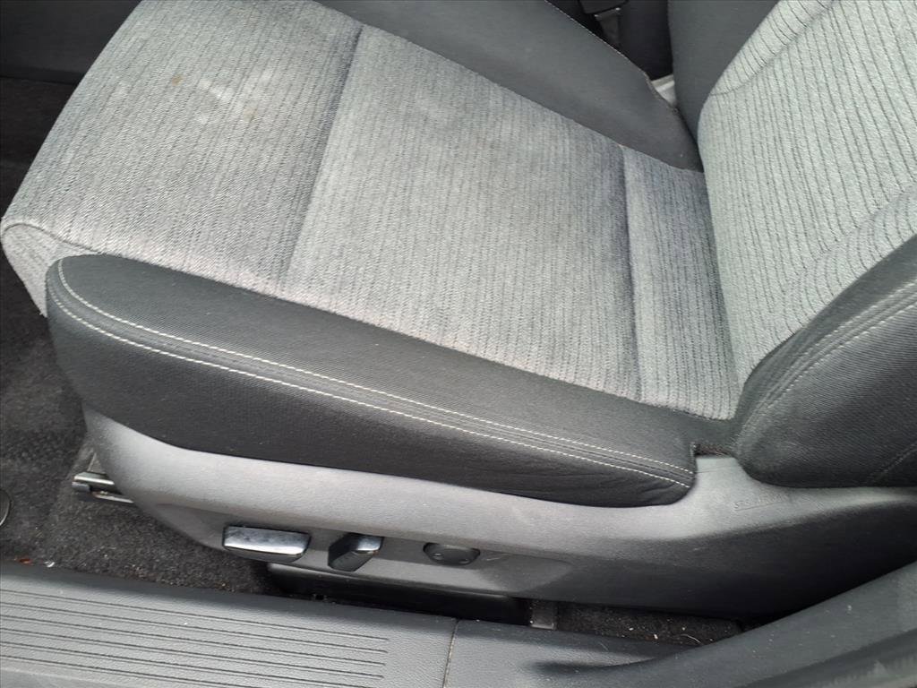 Used 2023 Nissan Rogue SV image 7