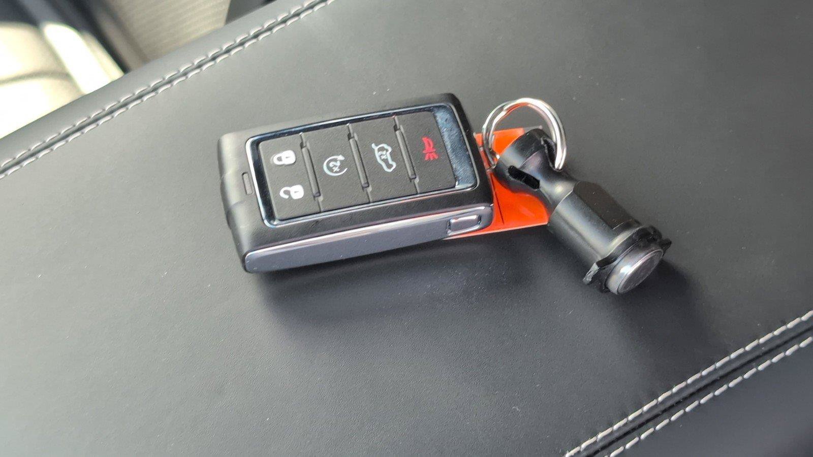 New 2026 Jeep Grand Cherokee L Limited AWD/4WD image 16