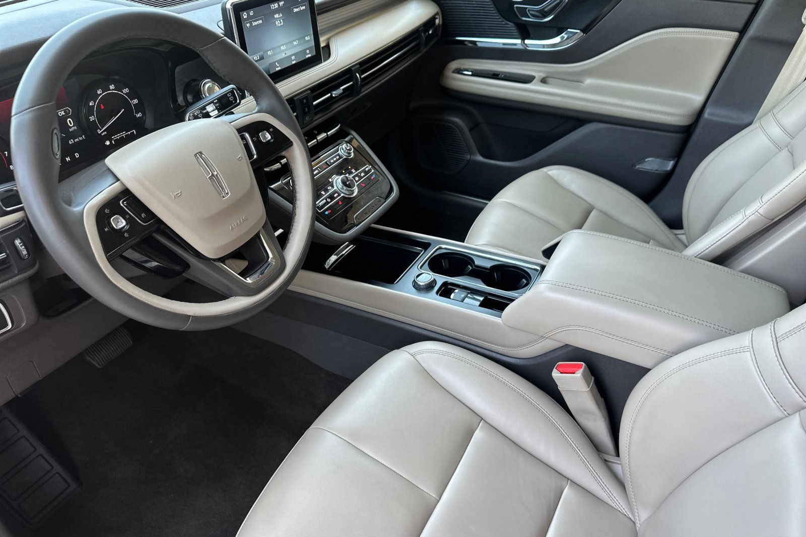 Used 2022 Lincoln Corsair FWD image 10