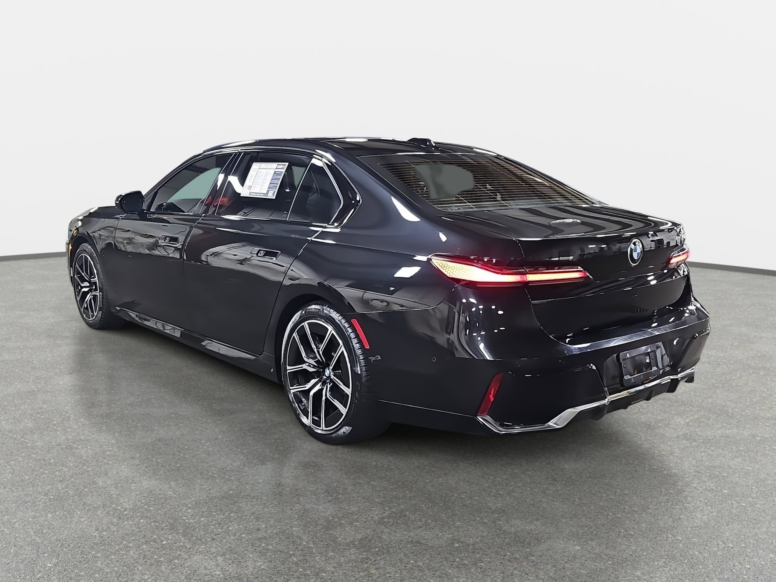 Certified 2023 BMW 740i w/ Executive Package image 8