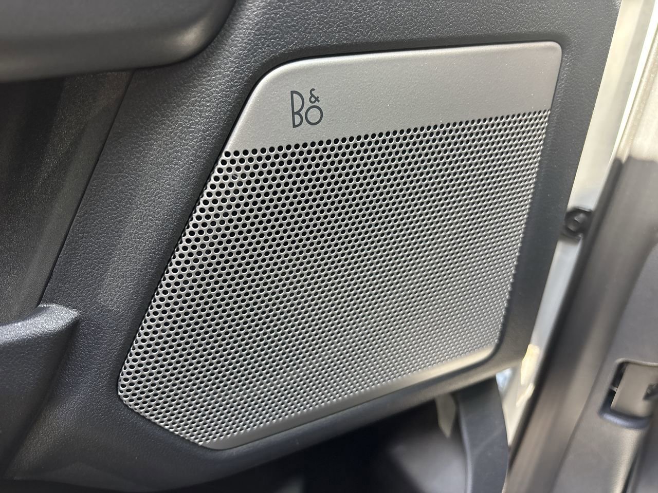 Used 2026 Ford F250 Lariat w/ Black Appearance Package image 17