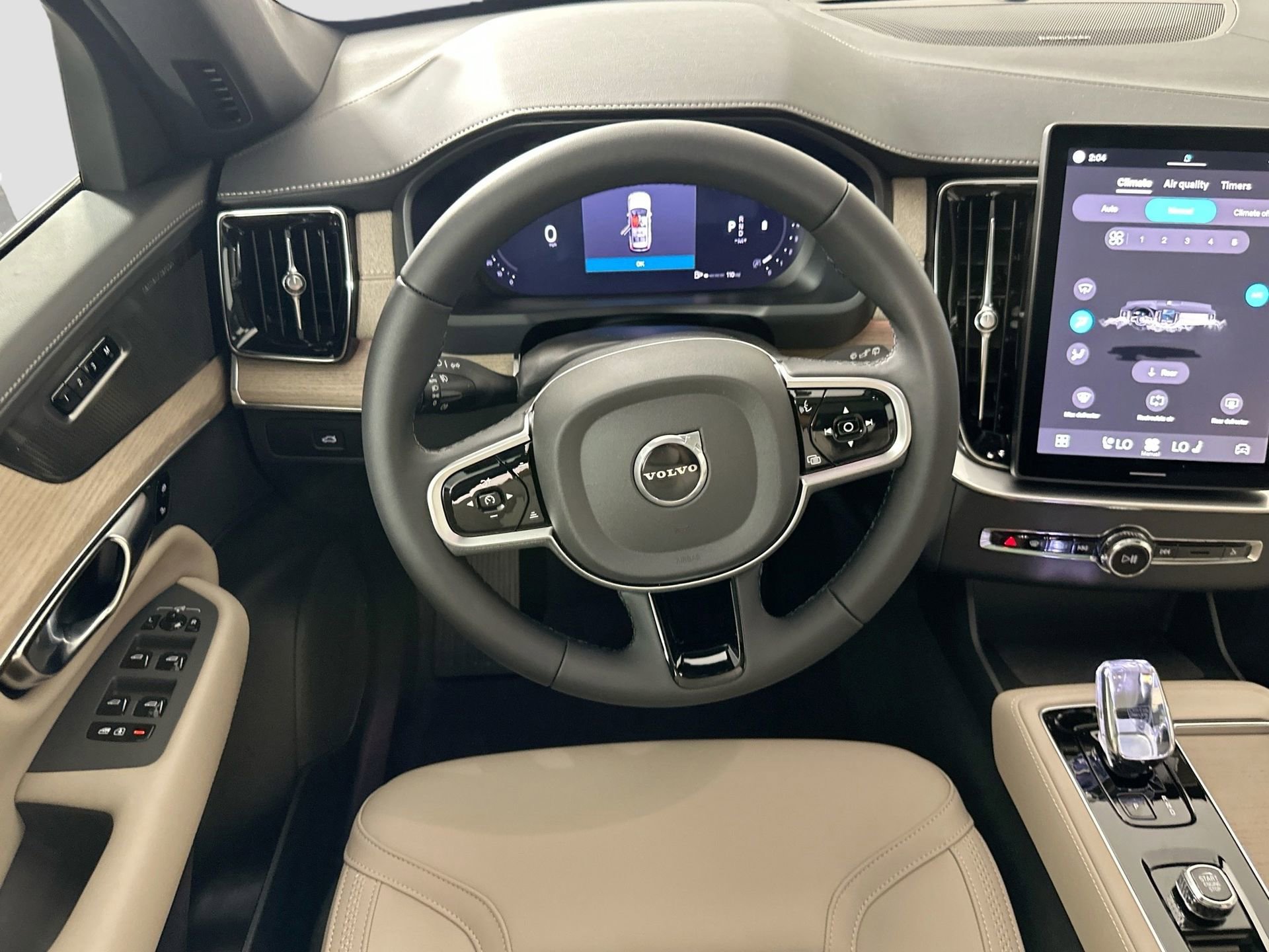 New 2026 Volvo XC90 B5 Plus w/ Protection Package Premier AWD/4WD image 22