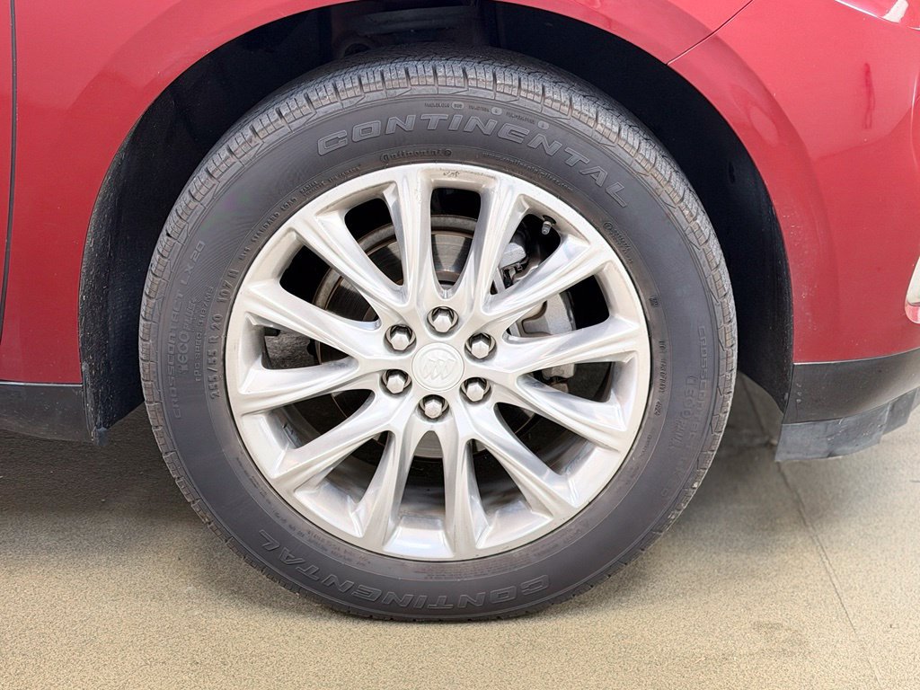 Used 2020 Buick Enclave Essence w/ Sound and Sites Package FWD image 4