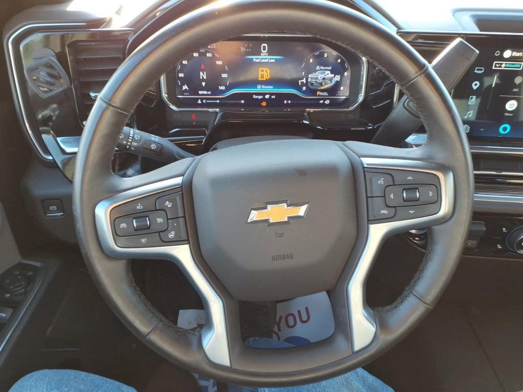 Used 2025 Chevrolet Silverado 2500 LT AWD/4WD image 24
