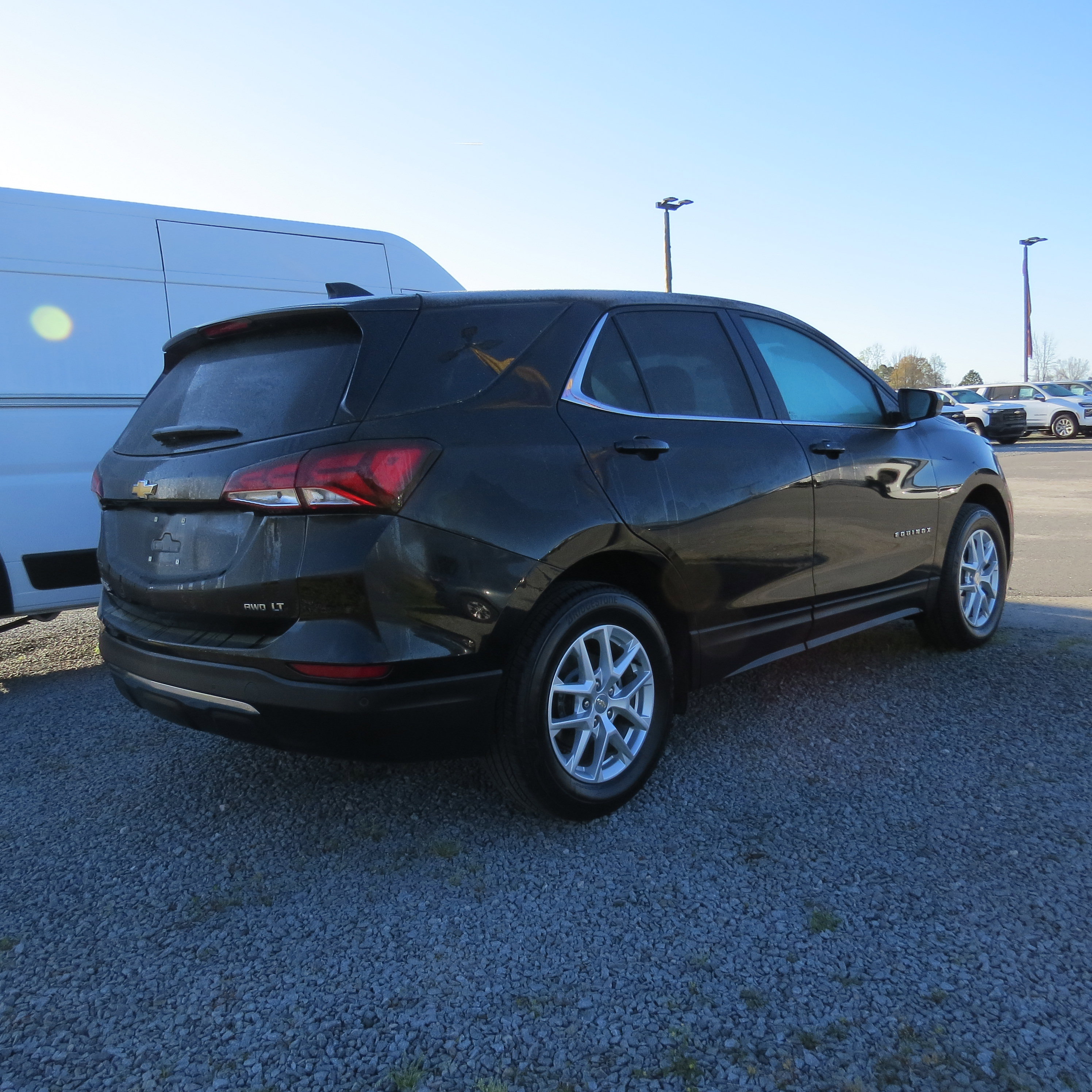 Used 2024 Chevrolet Equinox LT image 32
