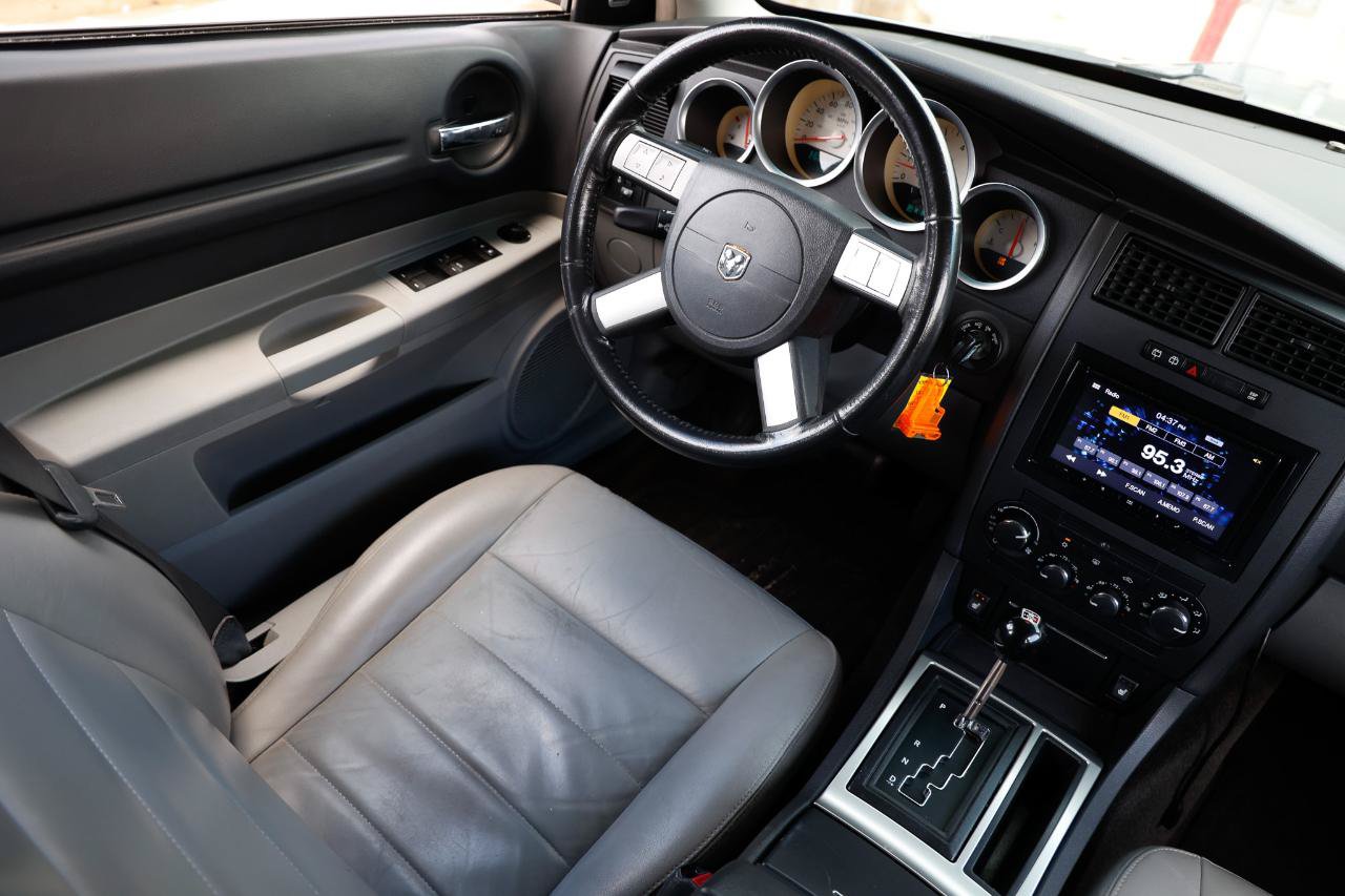 Used 2006 Dodge Magnum R/T w/ Convenience Group II RWD image 22