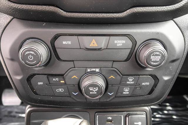 Used 2019 Jeep Renegade Trailhawk AWD/4WD image 23