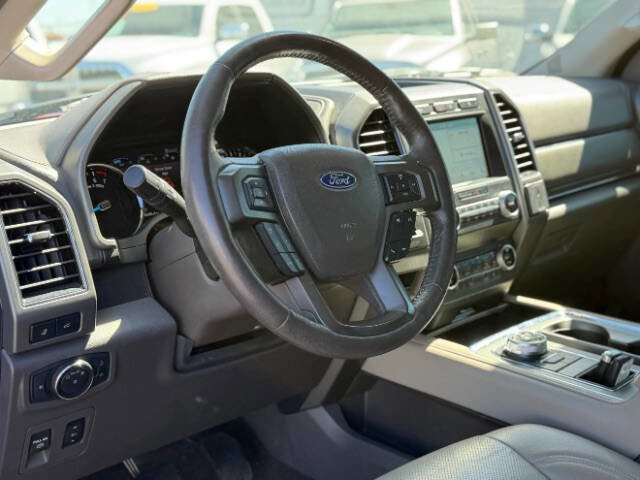 Used 2019 Ford Expedition XLT w/ Equipment Group 202A image 8