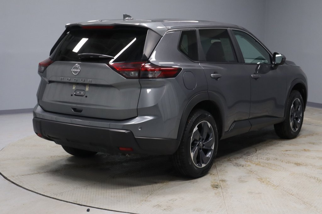 Certified 2025 Nissan Rogue SV image 11