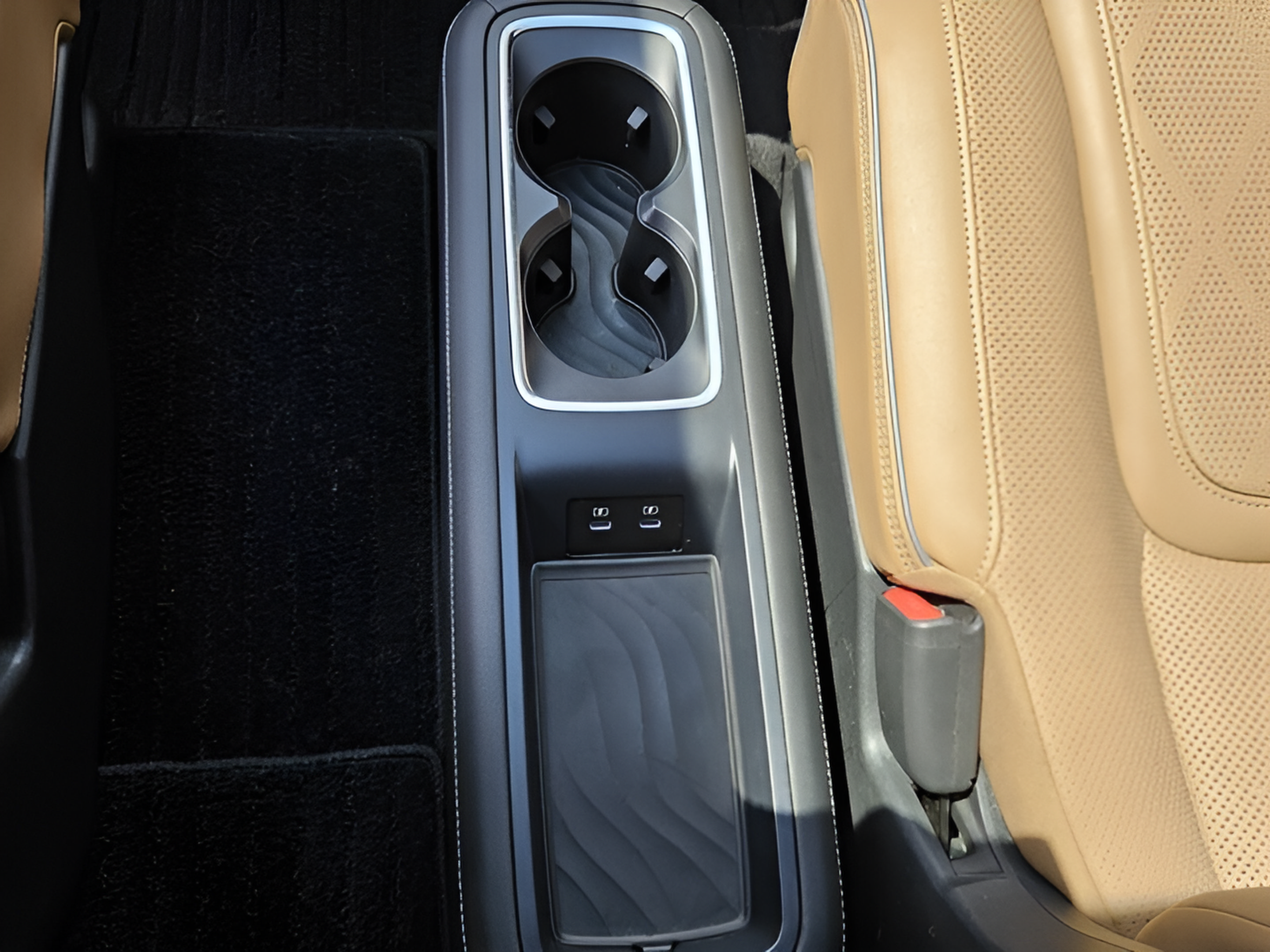 Used 2025 INFINITI QX80 Sensory AWD/4WD image 11