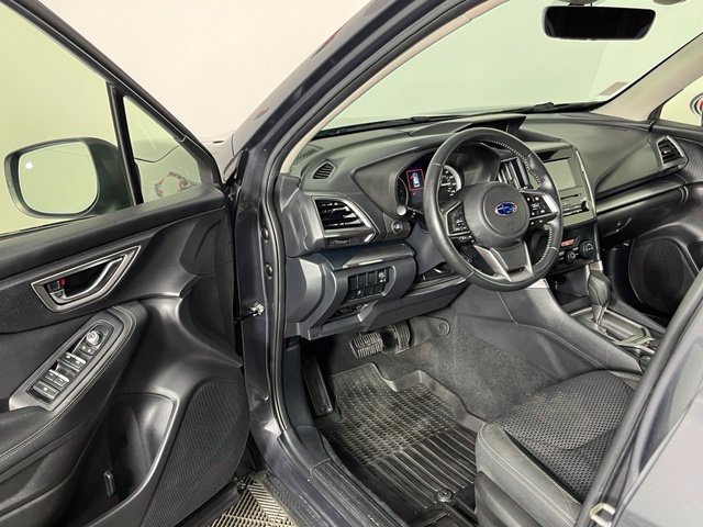 Used 2020 Subaru Forester Premium AWD/4WD image 22
