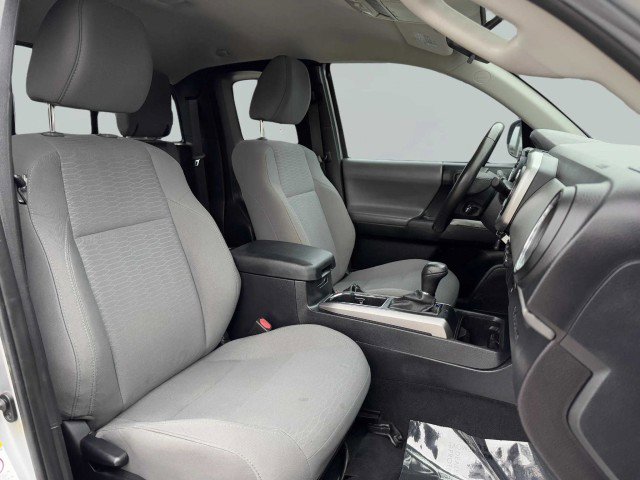 Used 2017 Toyota Tacoma SR5 image 41