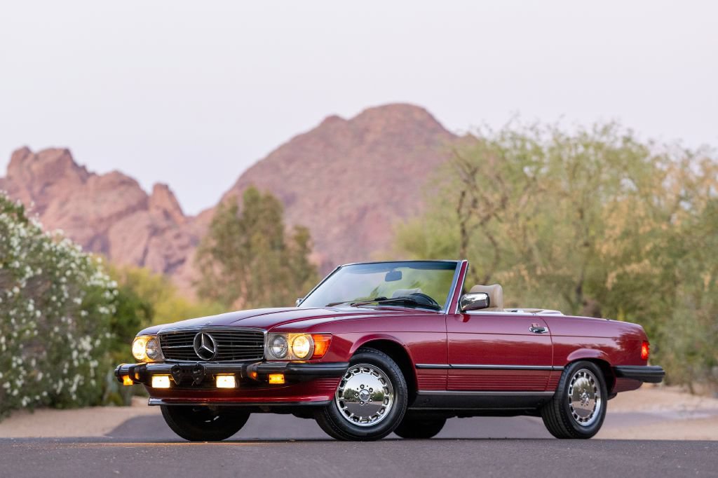 Used 1989 Mercedes-Benz 560 SL image 4