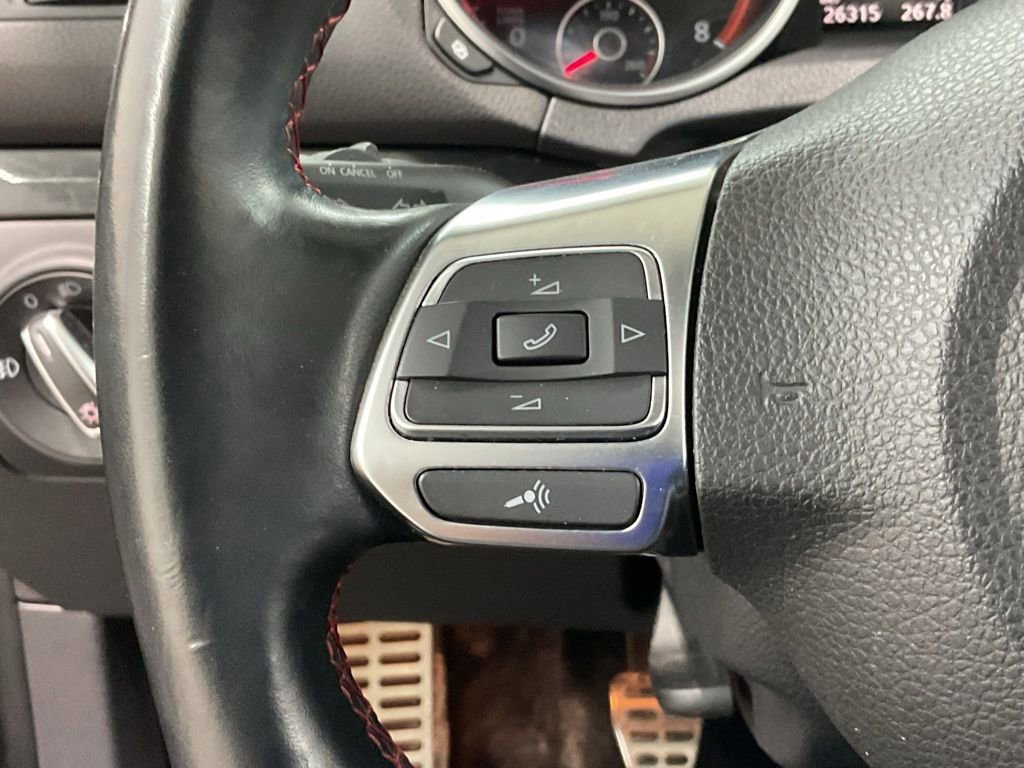 Used 2011 Volkswagen GTI Autobahn FWD image 9