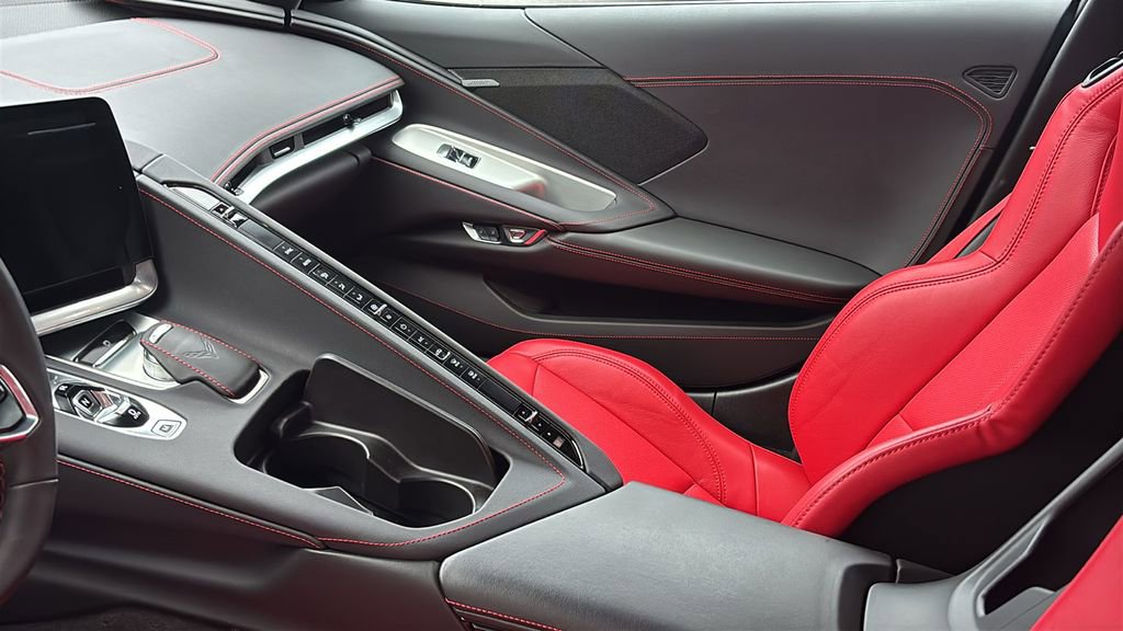 Used 2024 Chevrolet Corvette Stingray Coupe w/ 1LT image 7
