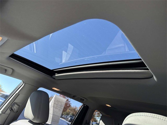 Used 2015 Toyota Highlander Limited image 16