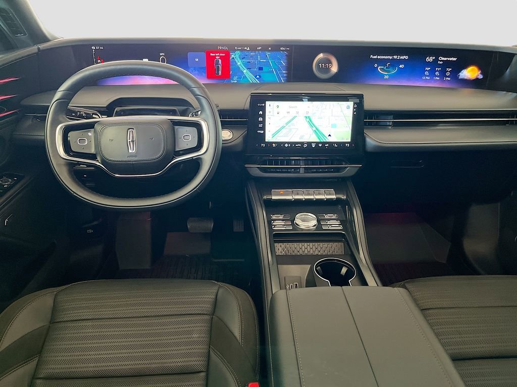 Used 2025 Lincoln Nautilus Reserve w/ Jet Appearance Package image 23