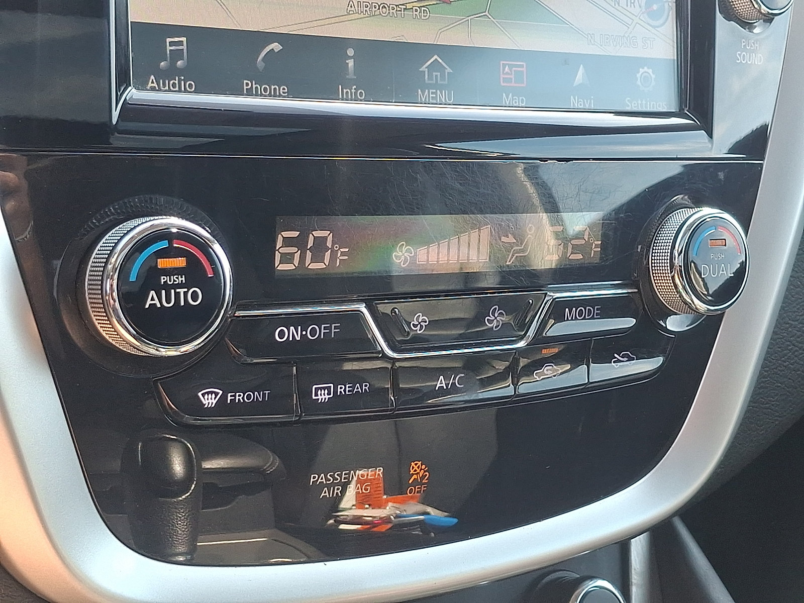Used 2016 Nissan Murano Platinum w/ Platinum Technology Package AWD/4WD image 16