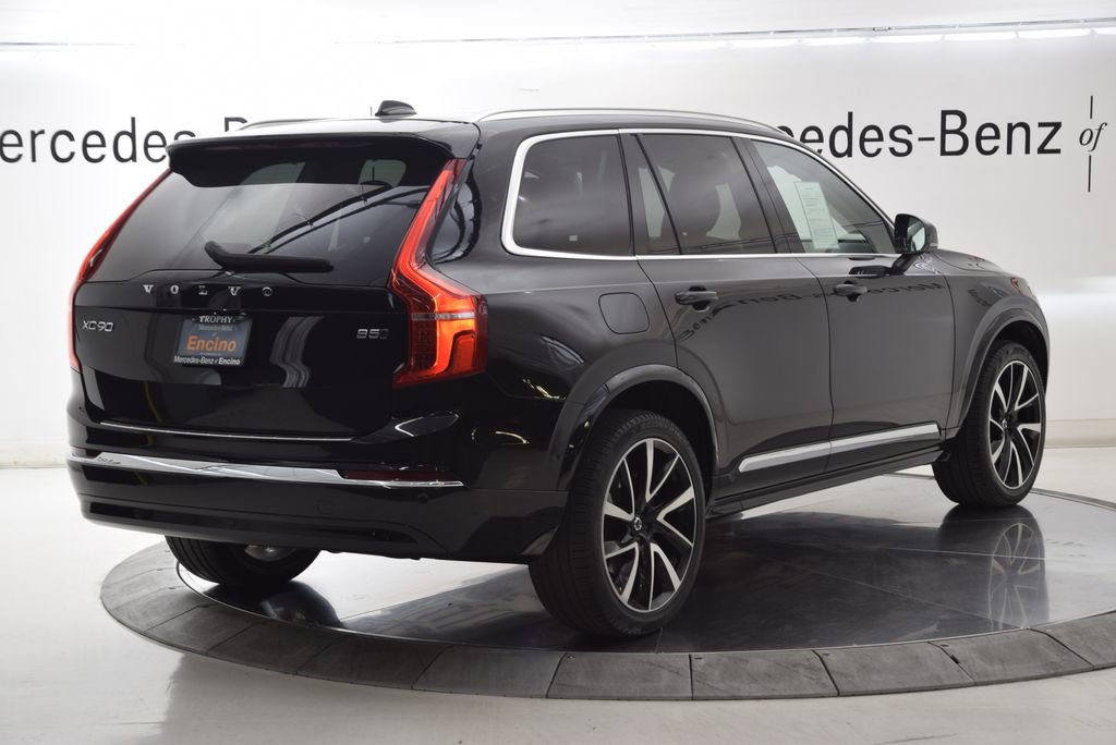 Used 2023 Volvo XC90 B5 Plus w/ Protection Package Premier AWD/4WD image 6