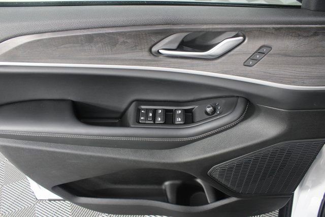 New 2025 Jeep Grand Cherokee Limited w/ Luxury Tech Group II image 16