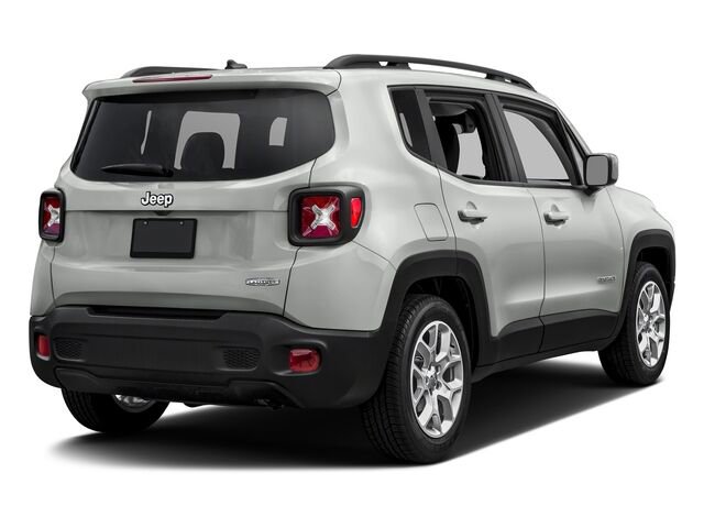 Used 2017 Jeep Renegade Altitude image 3