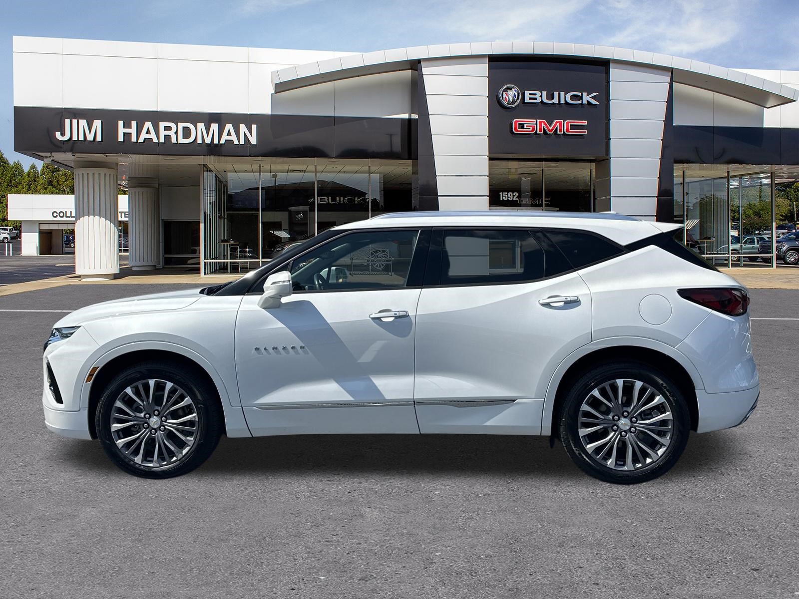 Used 2020 Chevrolet Blazer Premier w/ Driver Confidence II Package FWD image 4