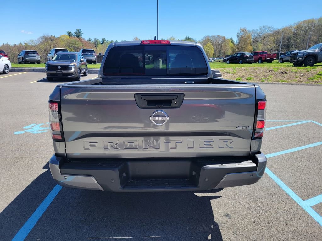New 2025 Nissan Frontier SV image 4