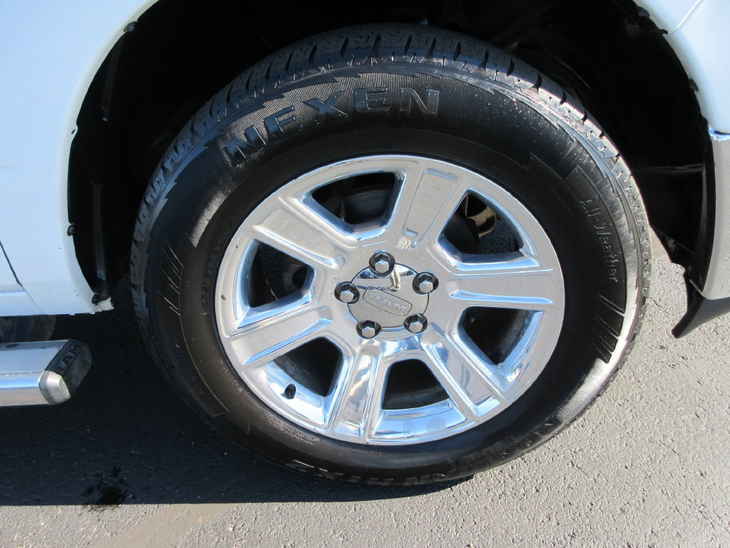 Used 2018 RAM 1500 Lone Star AWD/4WD image 9