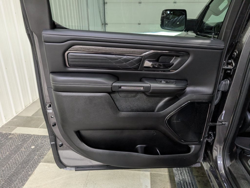Used 2026 RAM 1500 Limited AWD/4WD image 10