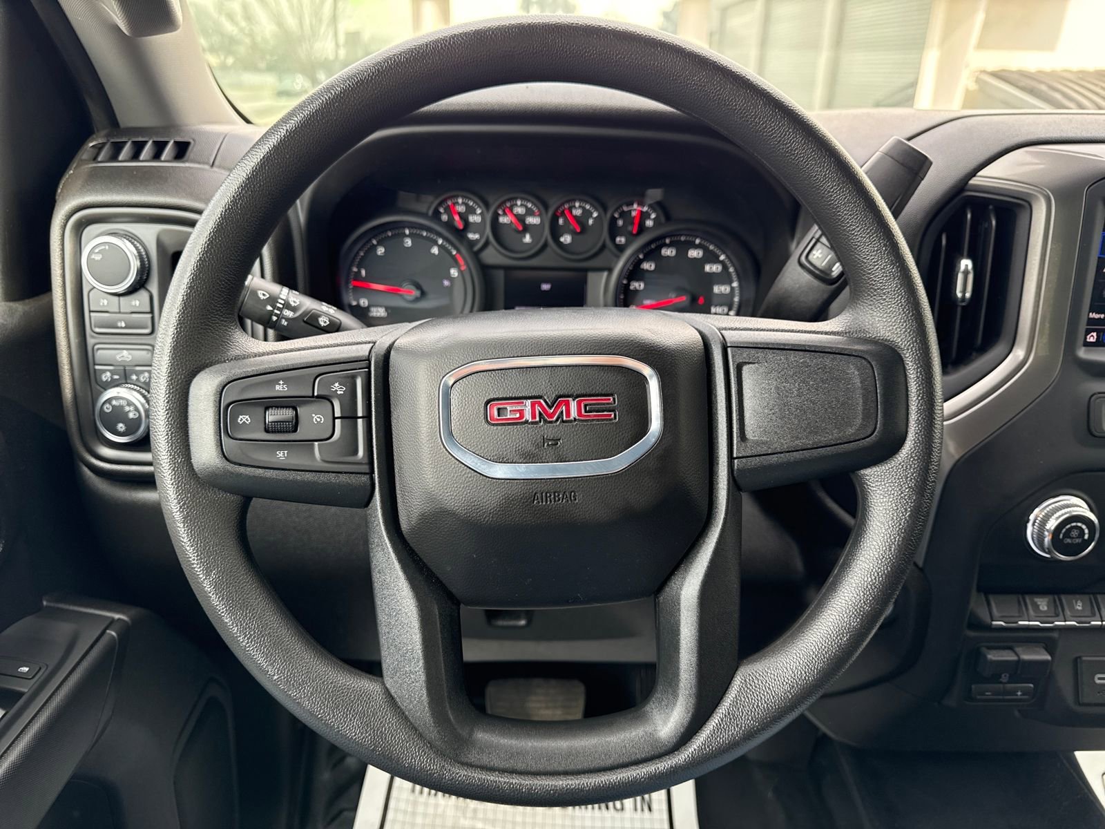 Used 2025 GMC Sierra 2500 Pro image 14