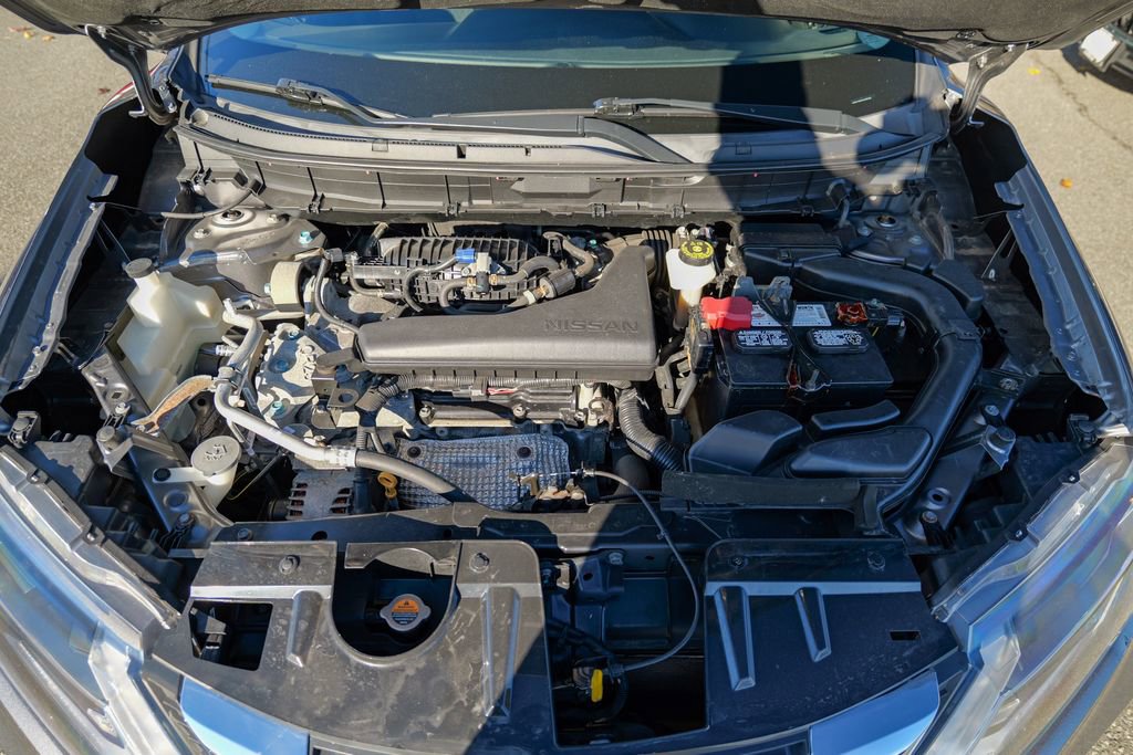 Used 2020 Nissan Rogue SV image 53