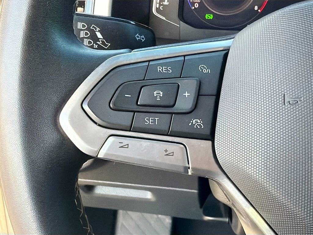 Used 2022 Volkswagen Atlas SEL AWD/4WD image 38