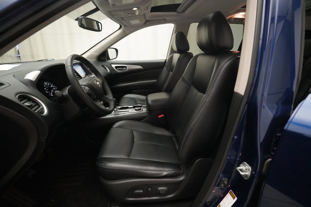 Used 2020 Nissan Pathfinder SL AWD/4WD image 7