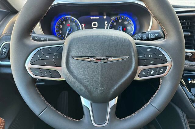 New 2026 Chrysler Pacifica Pinnacle image 23