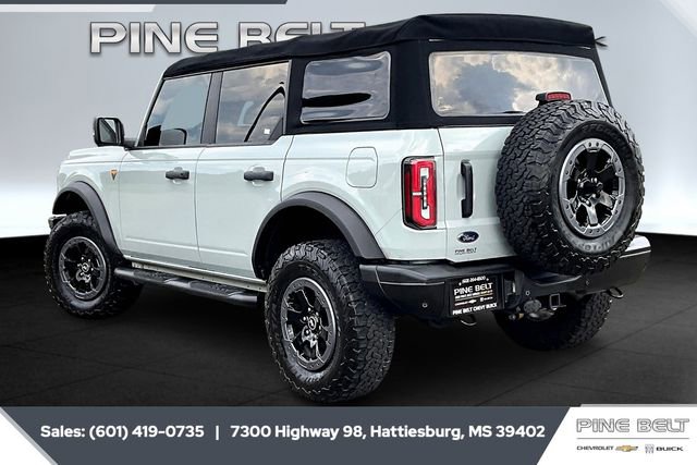 Used 2022 Ford Bronco Badlands image 2