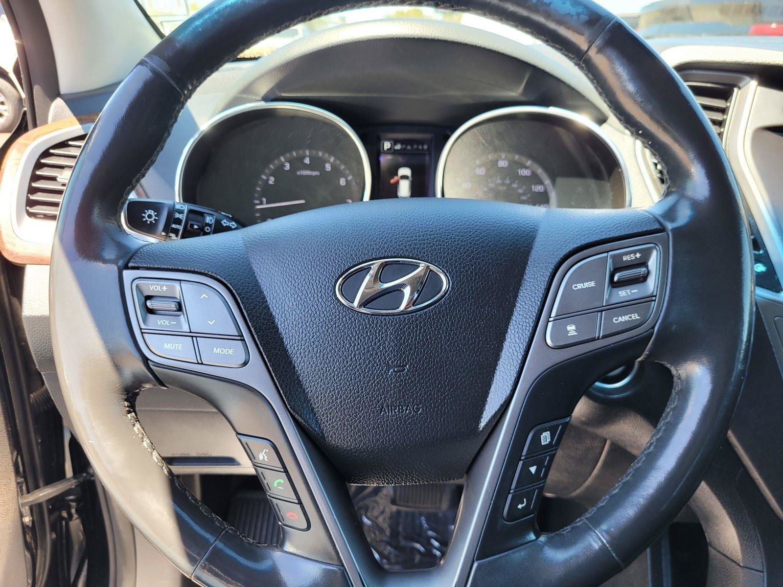 Used 2017 Hyundai Santa Fe Limited FWD image 34
