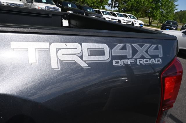 Used 2019 Toyota Tacoma TRD Off-Road AWD/4WD image 19
