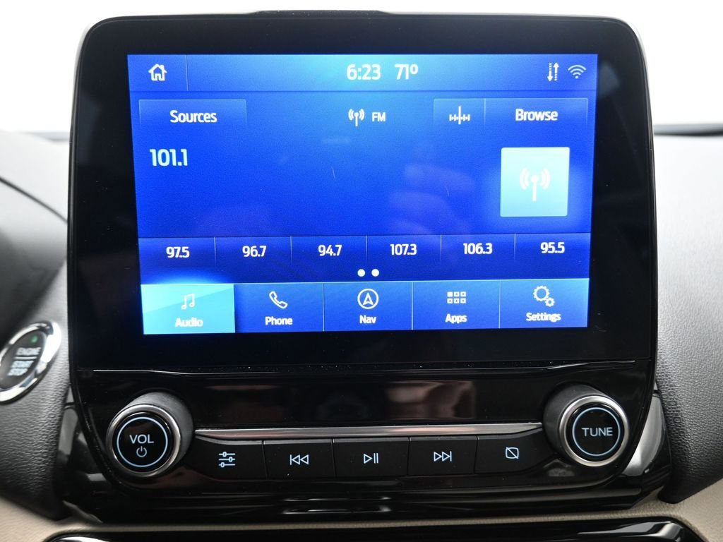 Used 2021 Ford EcoSport Titanium image 7