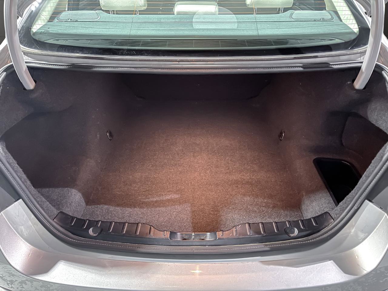 Used 2012 BMW 528i Sedan image 20