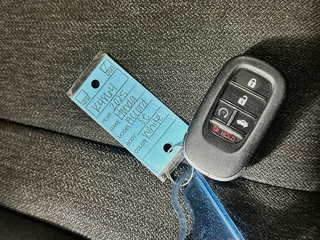Used 2025 Honda Accord SE image 35