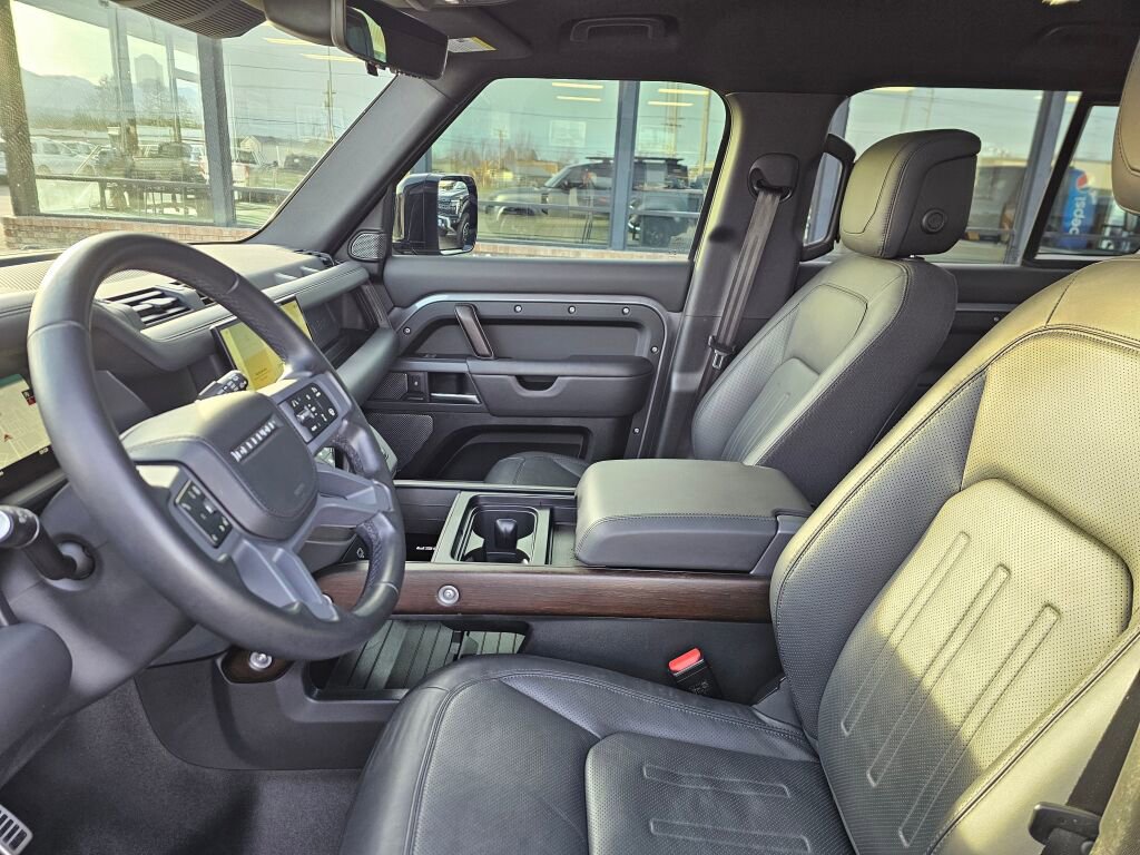 Used 2024 Land Rover Defender 110 X image 19