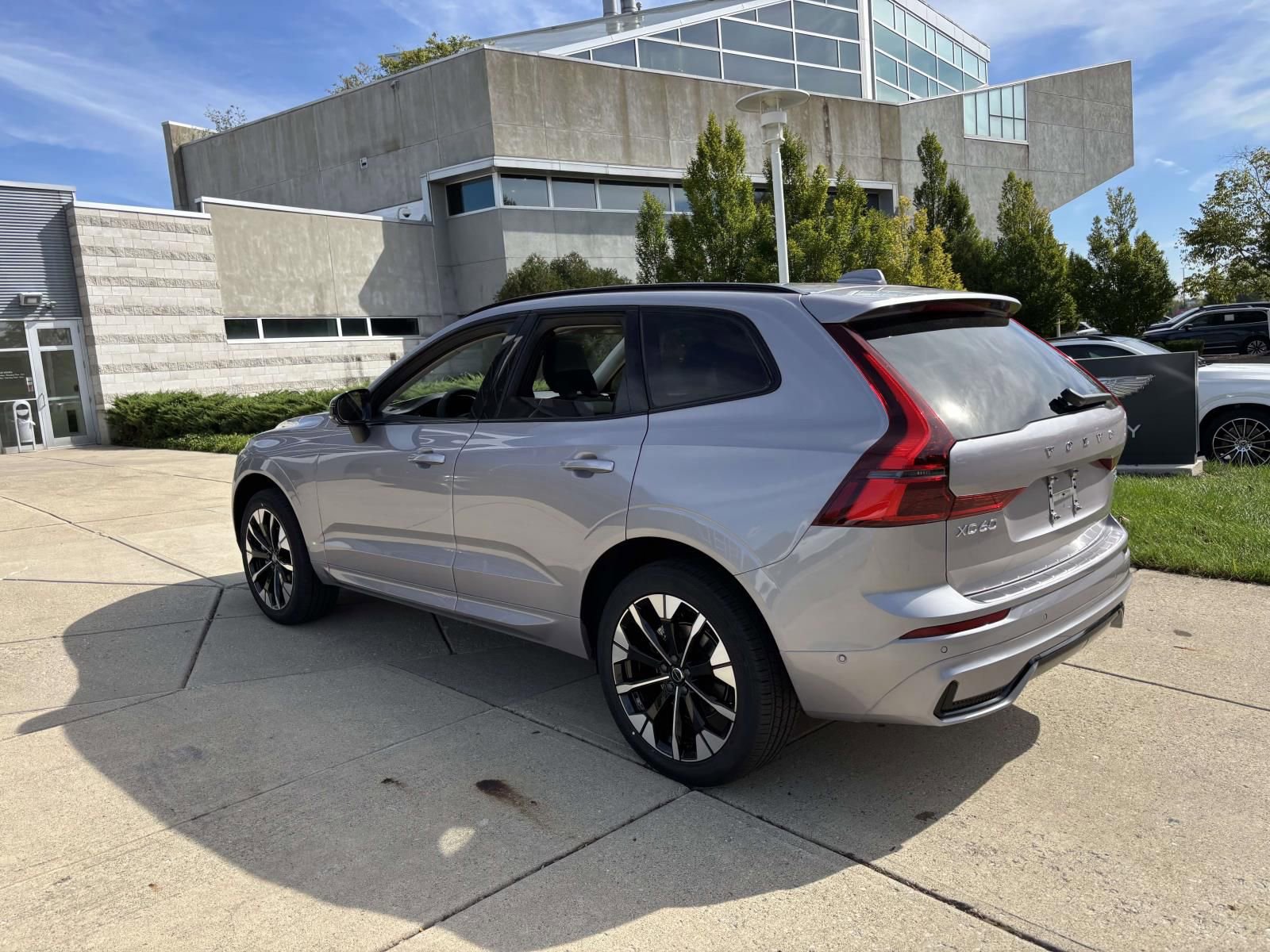 New 2026 Volvo XC60 B5 Plus w/ Protection Package Premier image 5