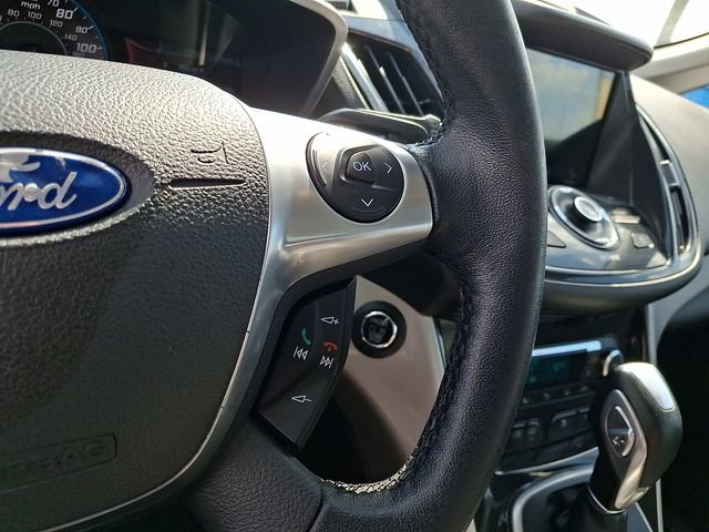 Used 2016 Ford C-MAX Energi SEL w/ Equipment Group 302A FWD image 23