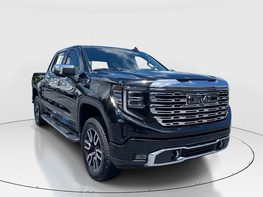 Used 2024 GMC Sierra 1500 Denali w/ Technology Package AWD/4WD image 1