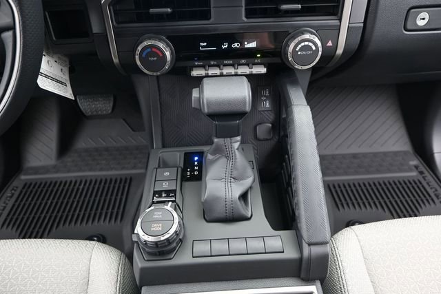 New 2026 Toyota 4Runner SR5 AWD/4WD image 7