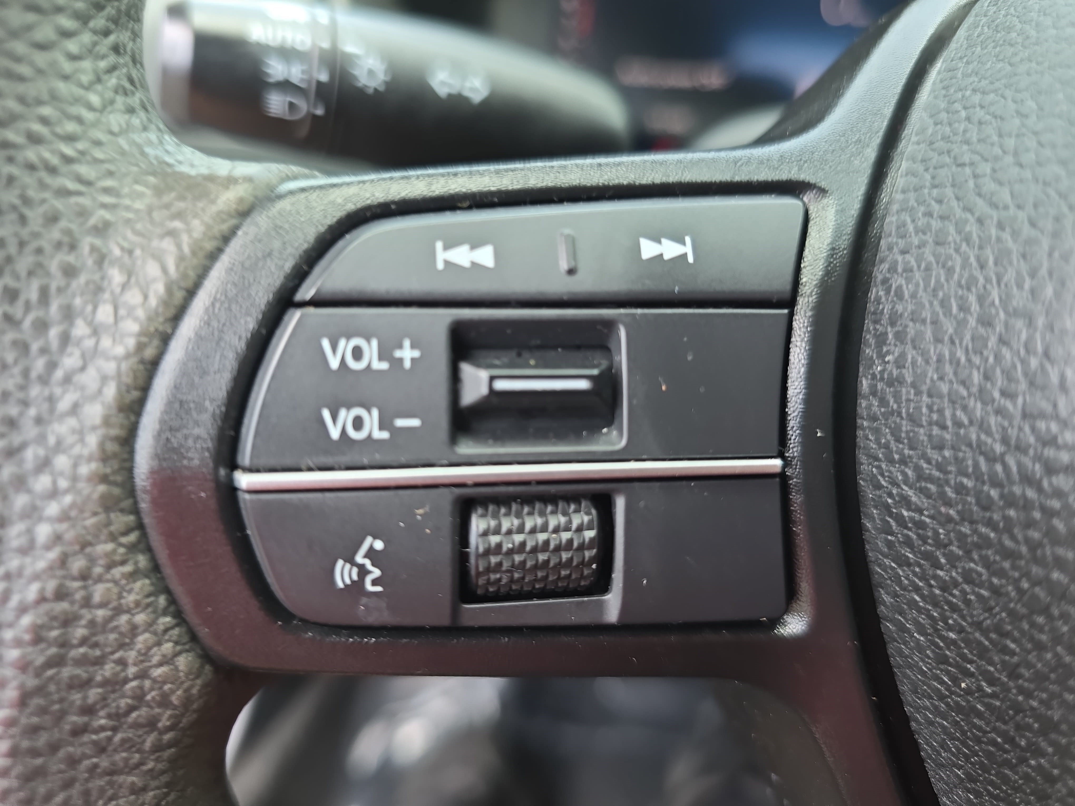 Used 2023 Honda Accord EX image 15