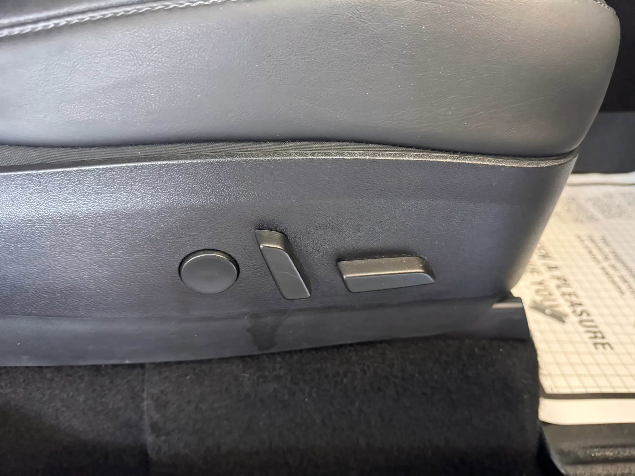 Used 2020 Tesla Model Y Long Range image 14