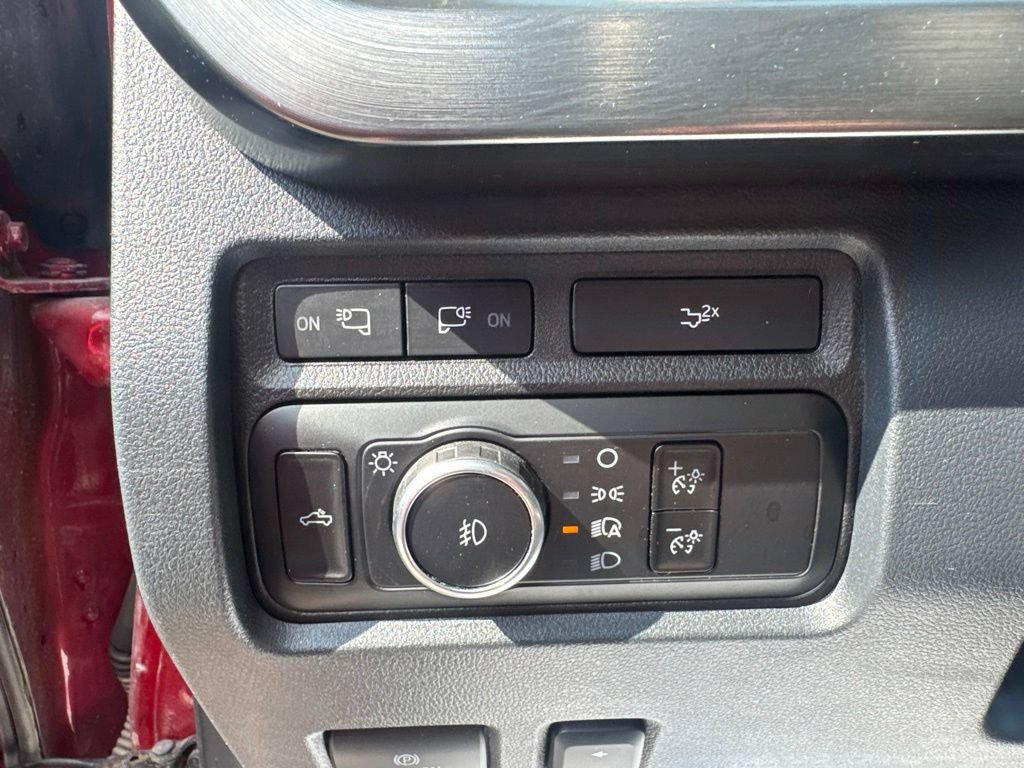Used 2024 Ford F250 Lariat w/ Chrome Package AWD/4WD image 16