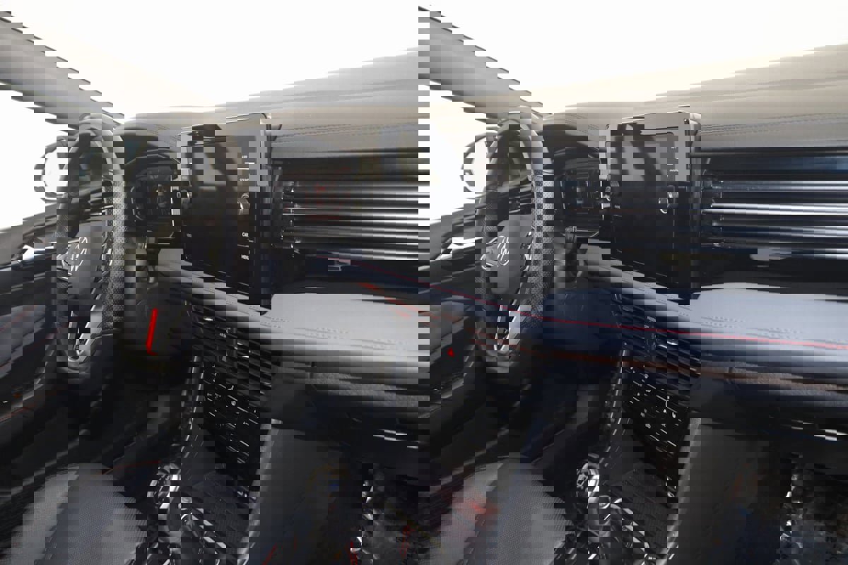 Used 2025 Volkswagen Jetta GLI Autobahn image 40