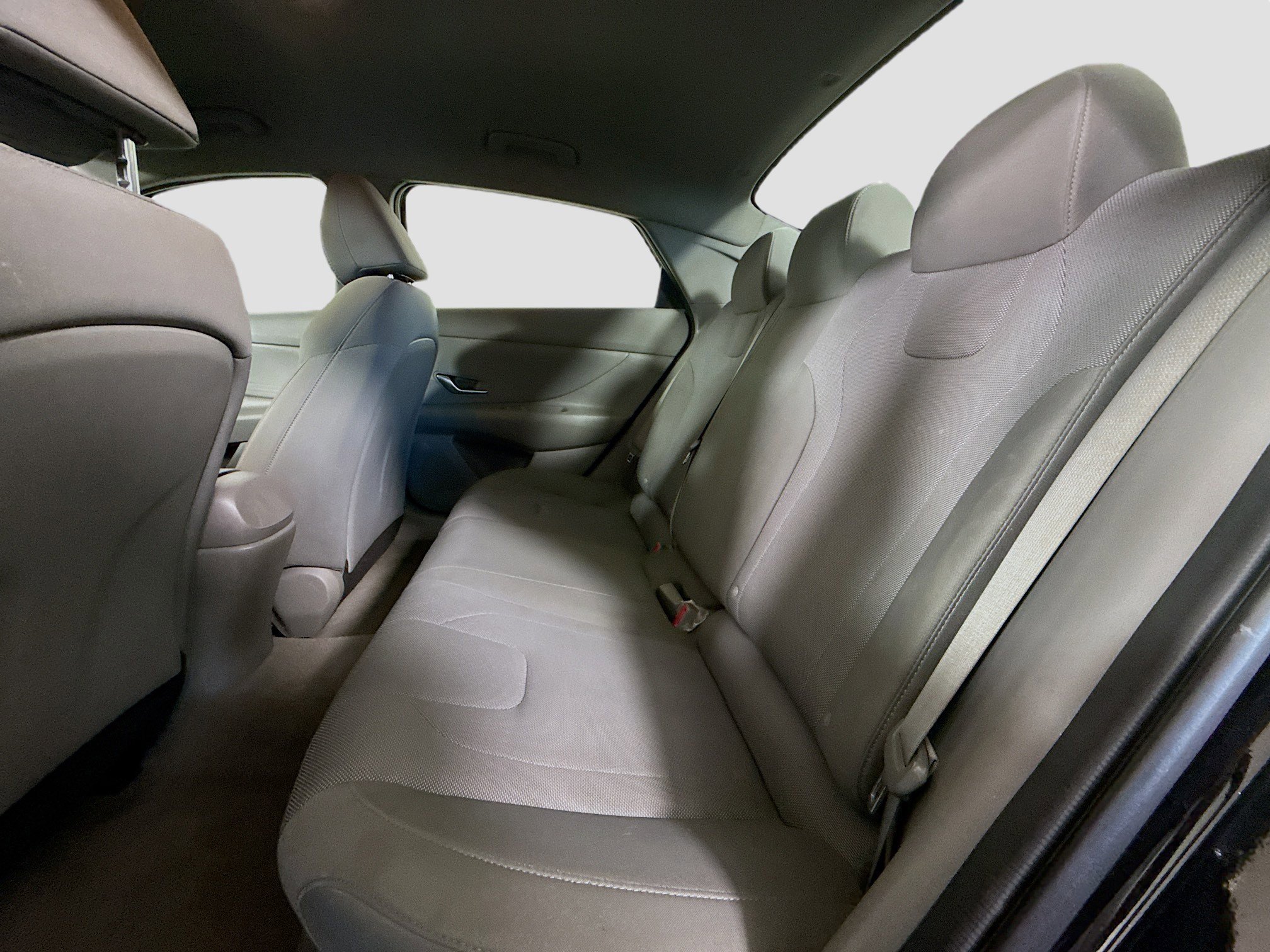 Used 2023 Hyundai Elantra SE w/ Cargo Package image 24